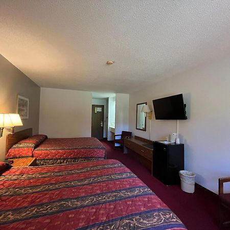 Boulder Bear Motor Lodge Boulder Junction Экстерьер фото
