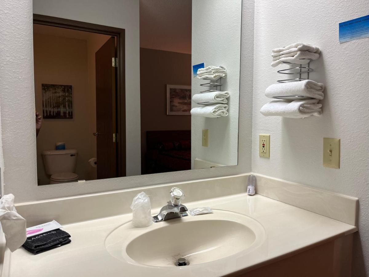 Boulder Bear Motor Lodge Boulder Junction Экстерьер фото