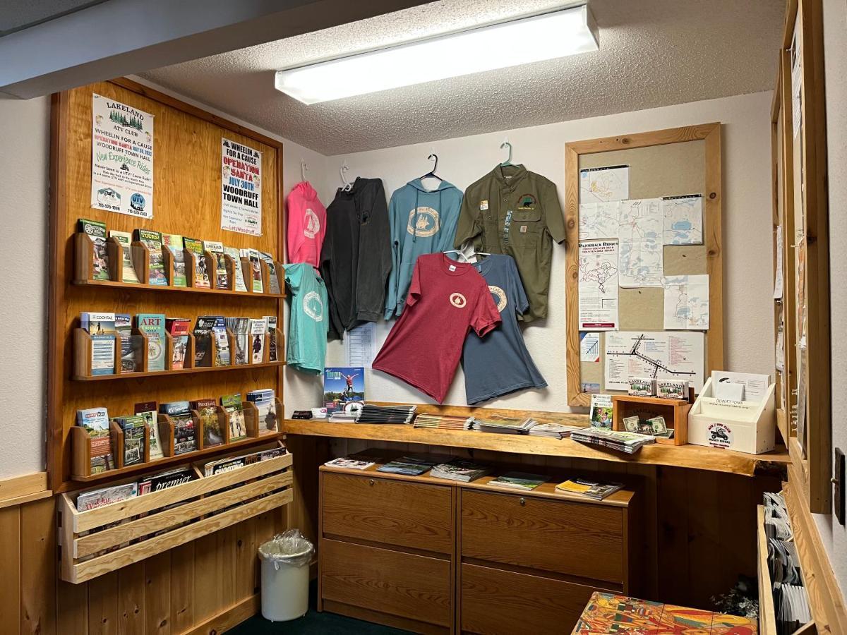 Boulder Bear Motor Lodge Boulder Junction Экстерьер фото