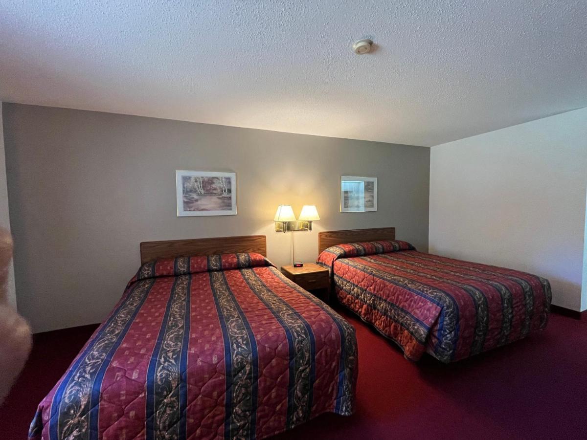 Boulder Bear Motor Lodge Boulder Junction Экстерьер фото