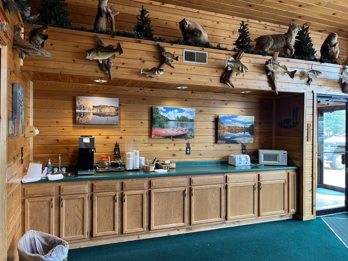 Boulder Bear Motor Lodge Boulder Junction Экстерьер фото