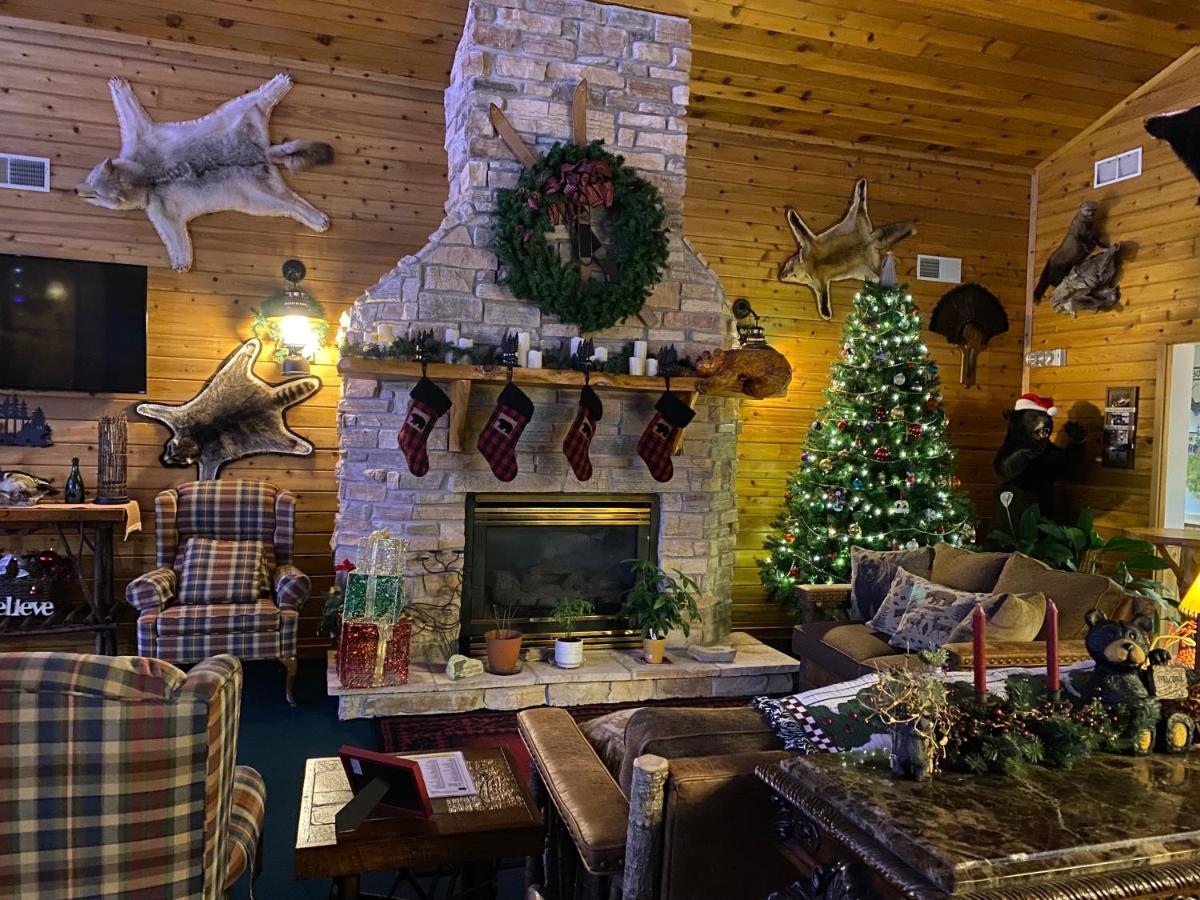 Boulder Bear Motor Lodge Boulder Junction Экстерьер фото